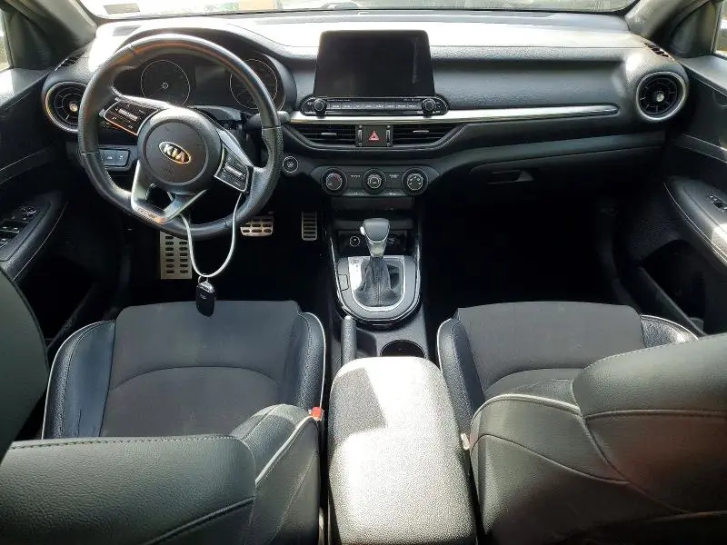 2021 KIA FORTE GT LINE  