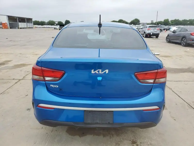 2022 KIA RIO LX  
