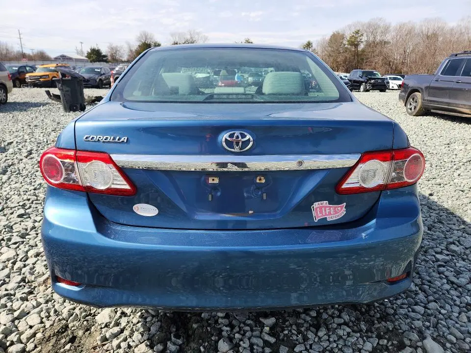 2013 TOYOTA COROLLA BASE  
