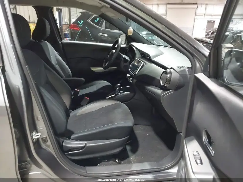 2019 NISSAN KICKS SV