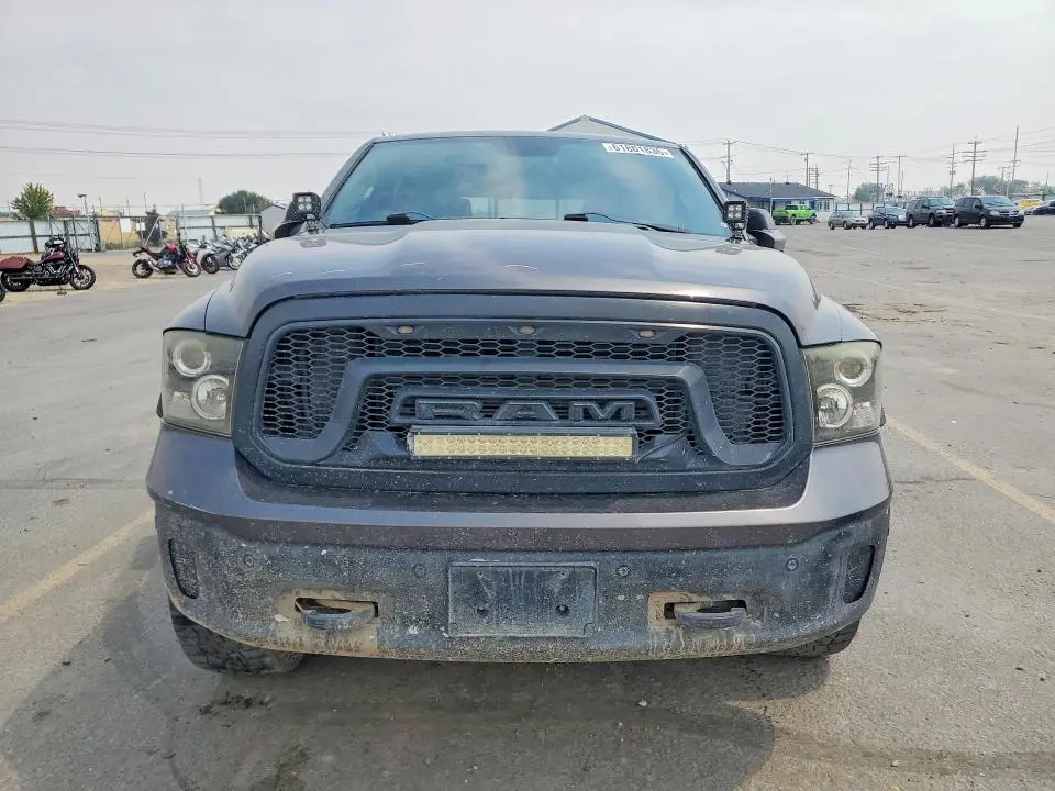 2014 RAM 1500 SLT  