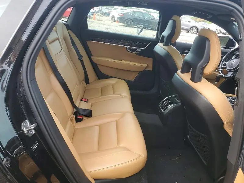 2018 VOLVO S90   