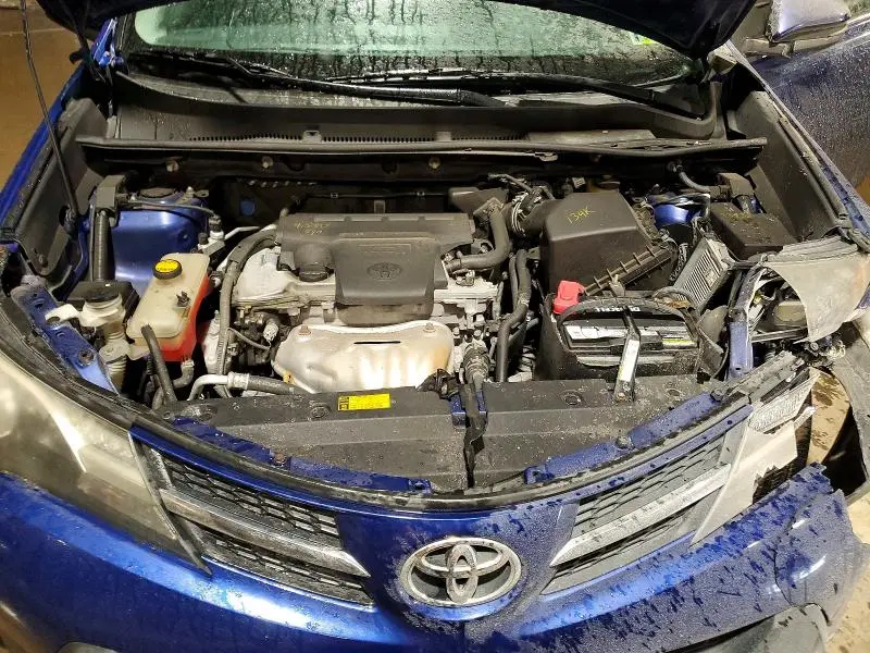 2014 TOYOTA RAV4 XLE  