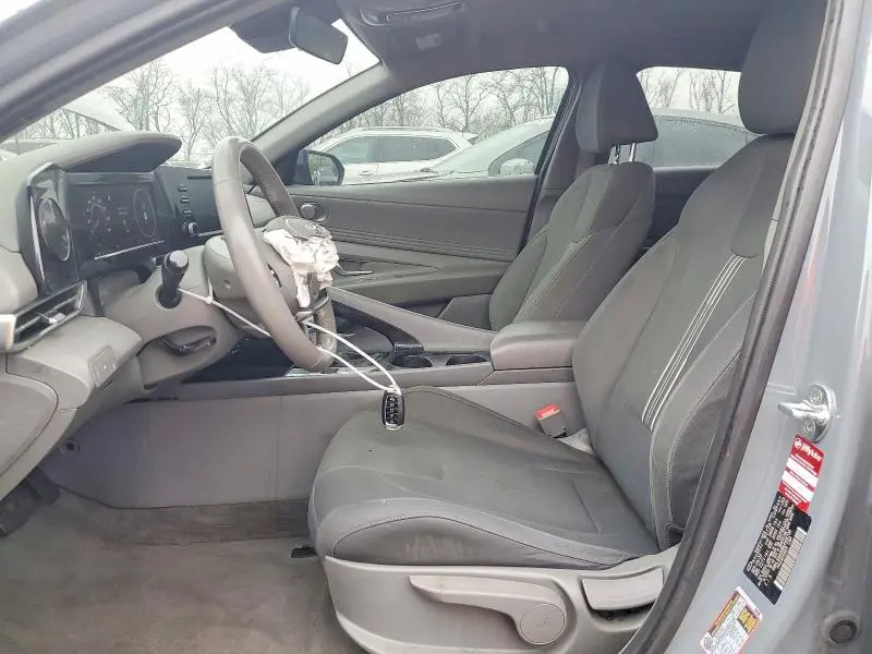 2021 HYUNDAI ELANTRA SEL  