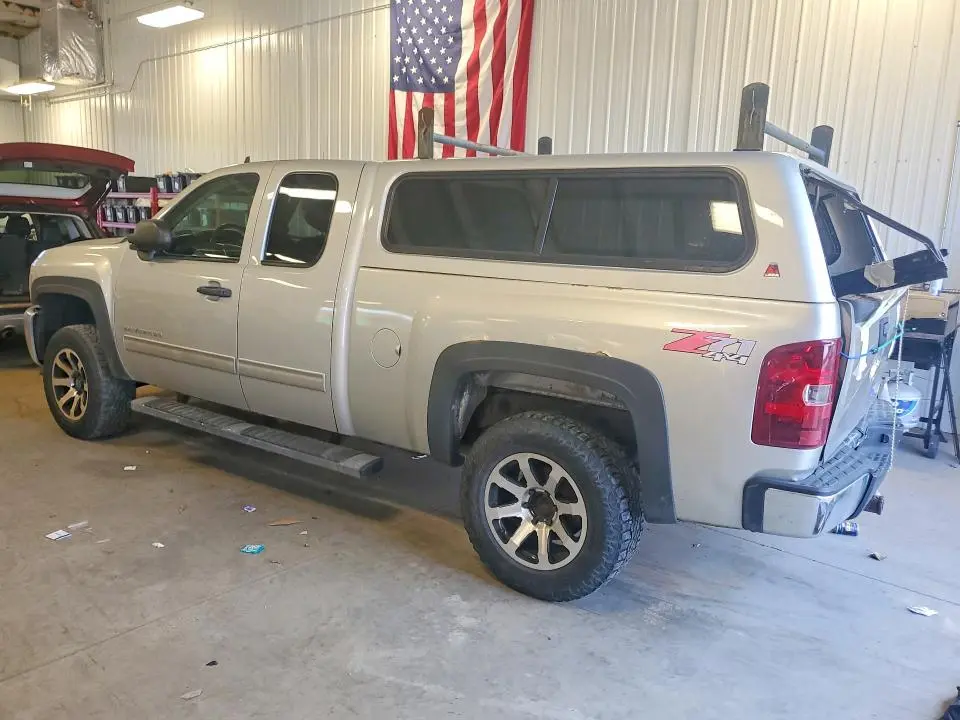 2011 CHEVROLET SILVERADO K1500 LT  