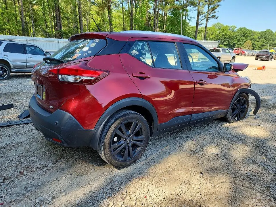 2020 NISSAN KICKS SV  