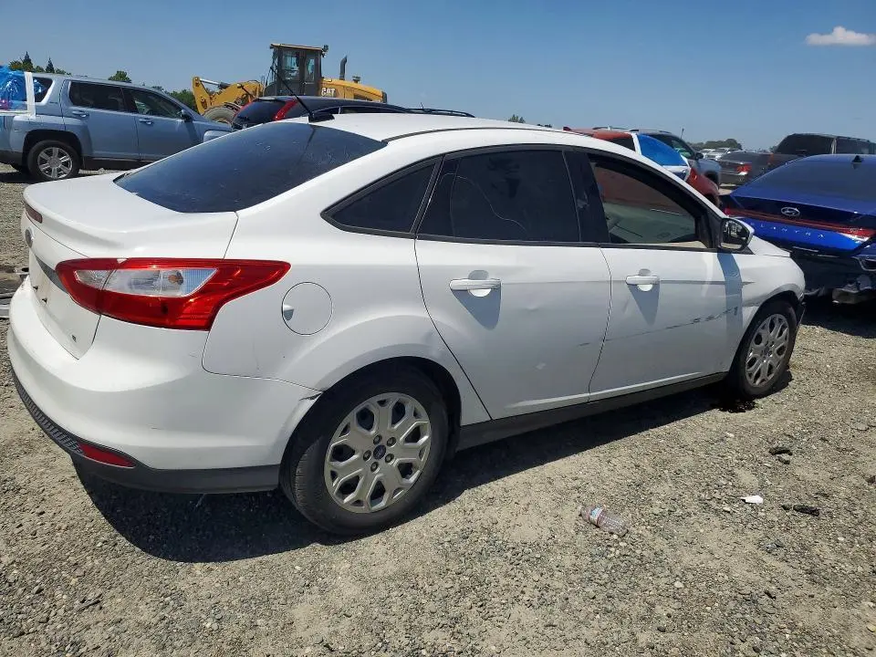 2012 FORD FOCUS SE  
