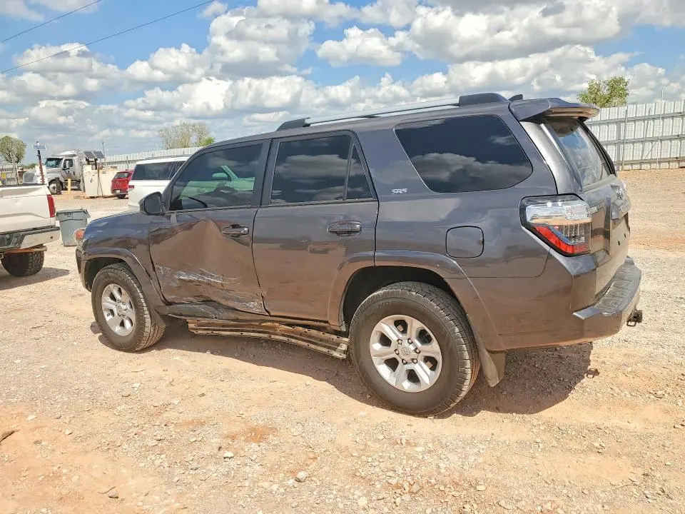 2020 TOYOTA 4RUNNER SR5  