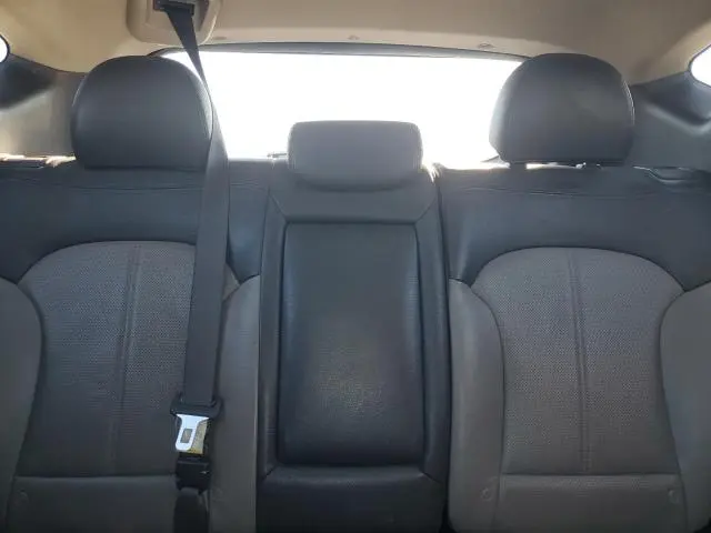 2011 HYUNDAI TUCSON GLS  