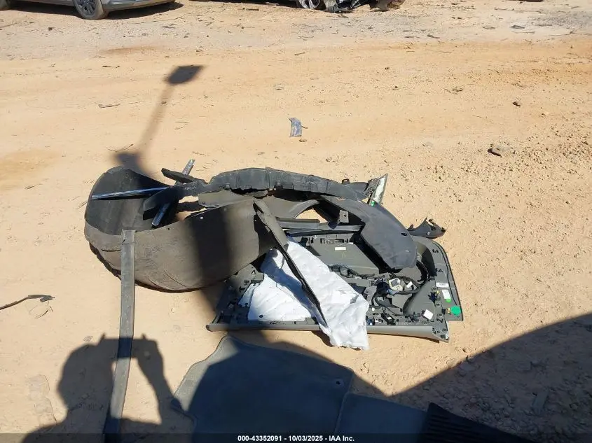 2013 CADILLAC XTS PLATINUM