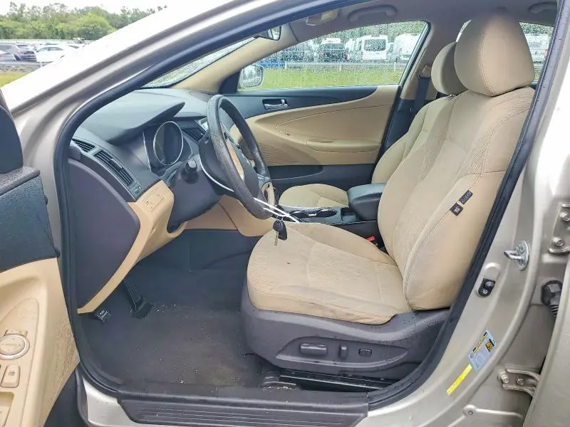 2011 HYUNDAI SONATA GLS  