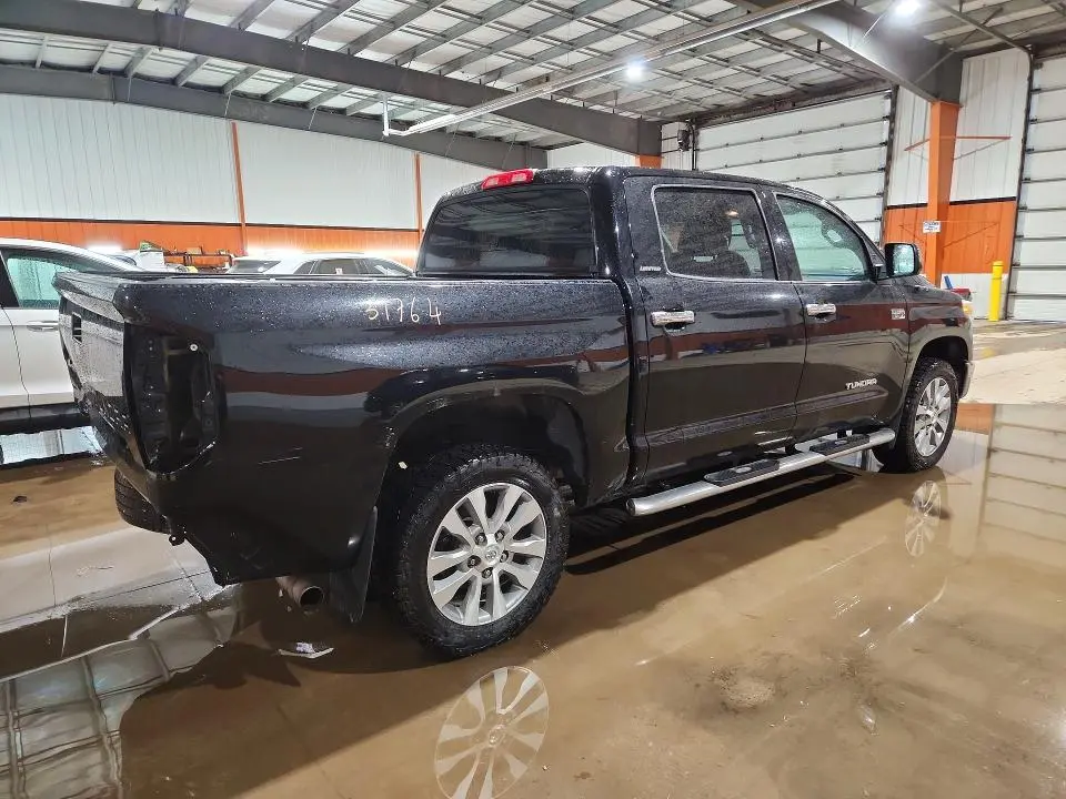 2016 TOYOTA TUNDRA CREWMAX LIMITED  