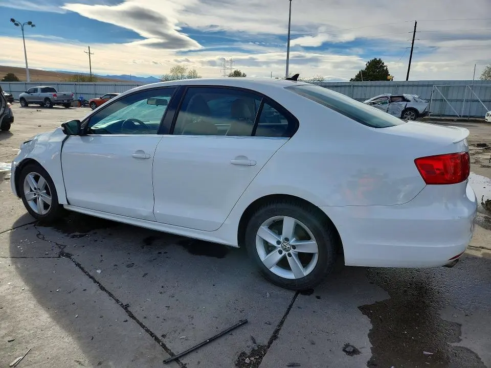 2012 VOLKSWAGEN JETTA TDI  