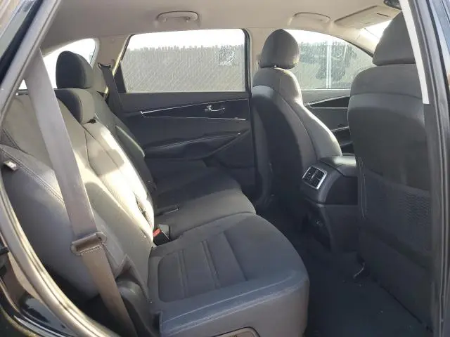 2018 KIA SORENTO LX  