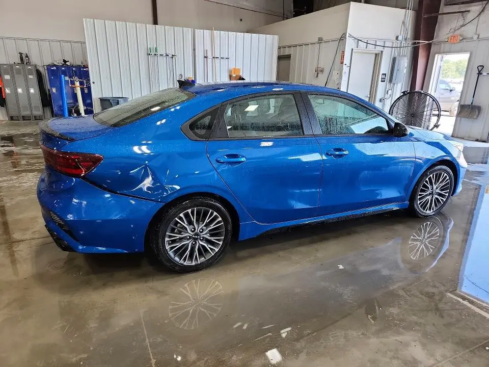 2023 KIA FORTE GT LINE  