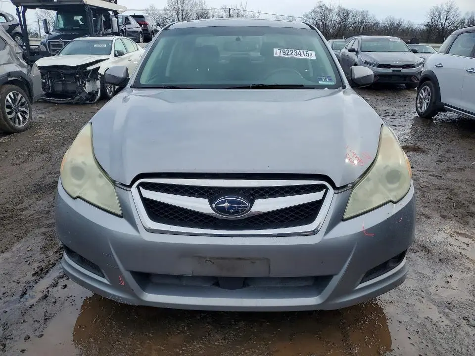 2010 SUBARU LEGACY 2.5I LIMITED  