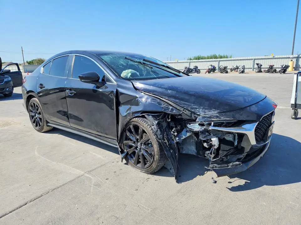 2024 MAZDA 3 SELECT SPORT  