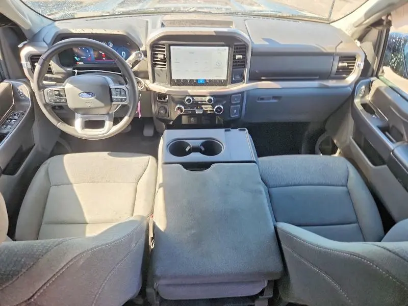 2025 FORD F150 XLT  