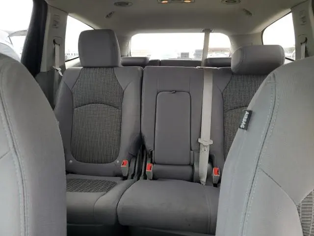 2014 CHEVROLET TRAVERSE LS  