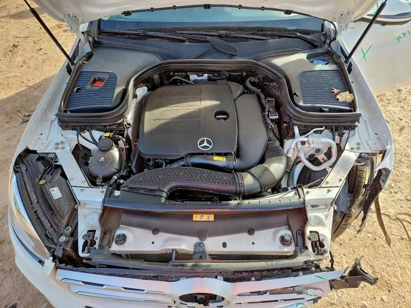 2022 MERCEDES-BENZ GLC 300  