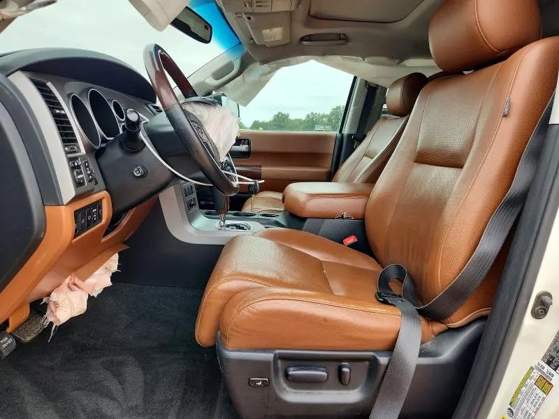 2013 TOYOTA SEQUOIA PLATINUM  