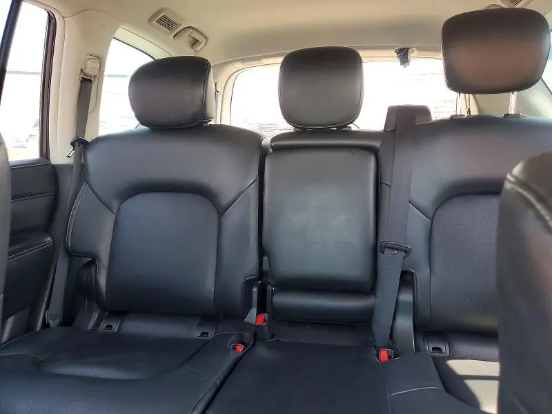 2023 INFINITI QX80 LUXE  