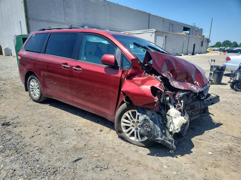 2012 TOYOTA SIENNA XLE 8-PASSENGER  