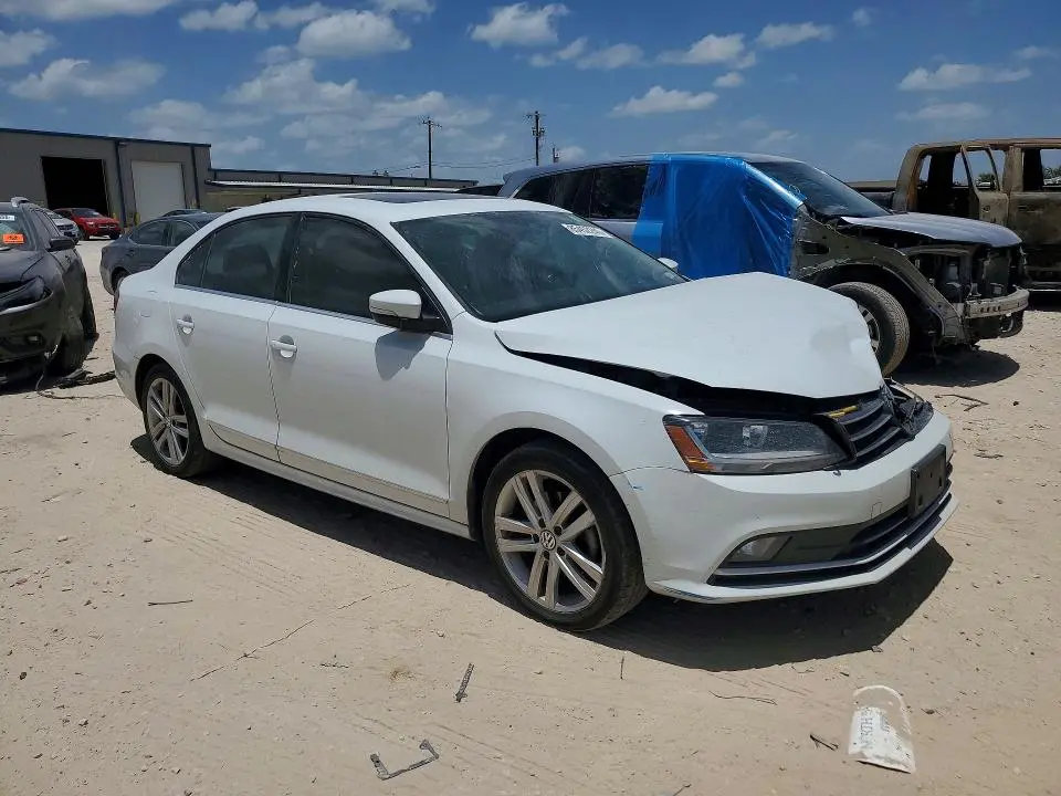 2017 VOLKSWAGEN JETTA SEL  
