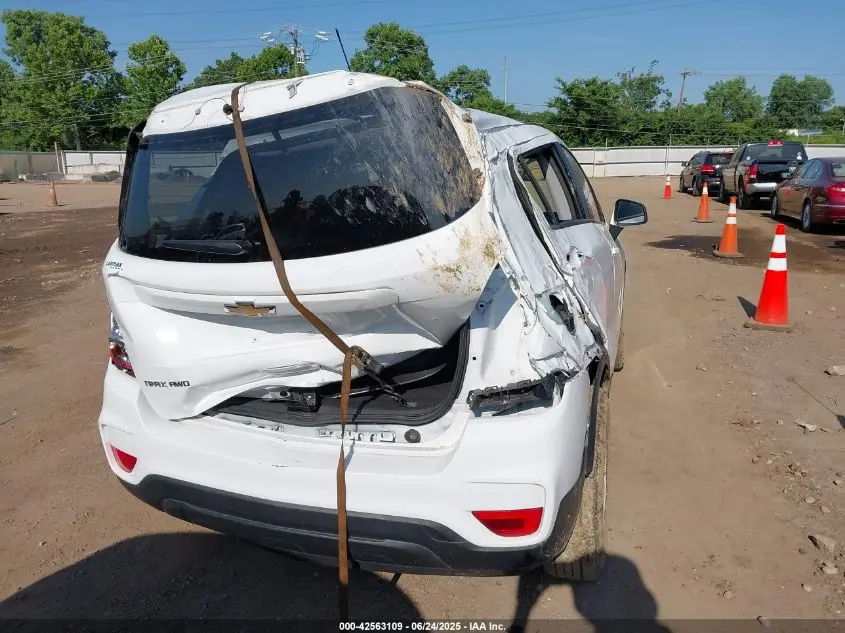 2022 CHEVROLET TRAX AWD LS