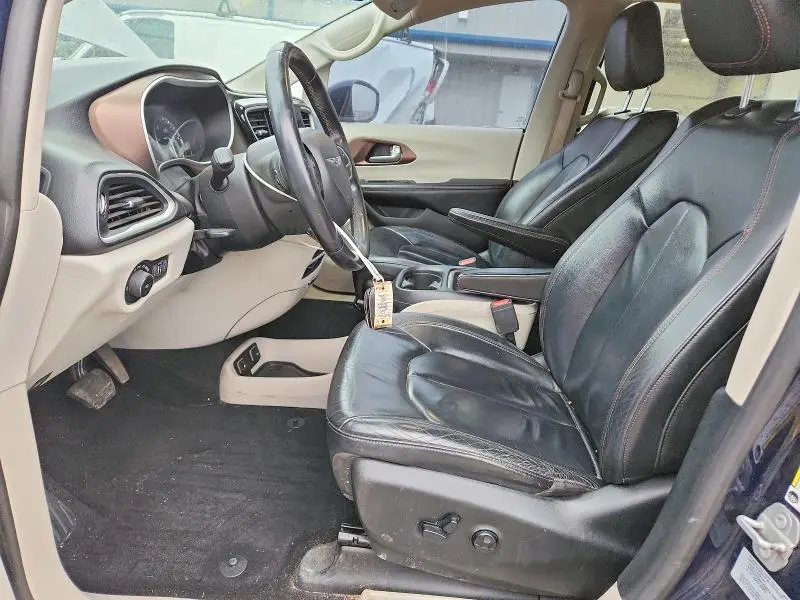 2017 CHRYSLER PACIFICA TOURING L  