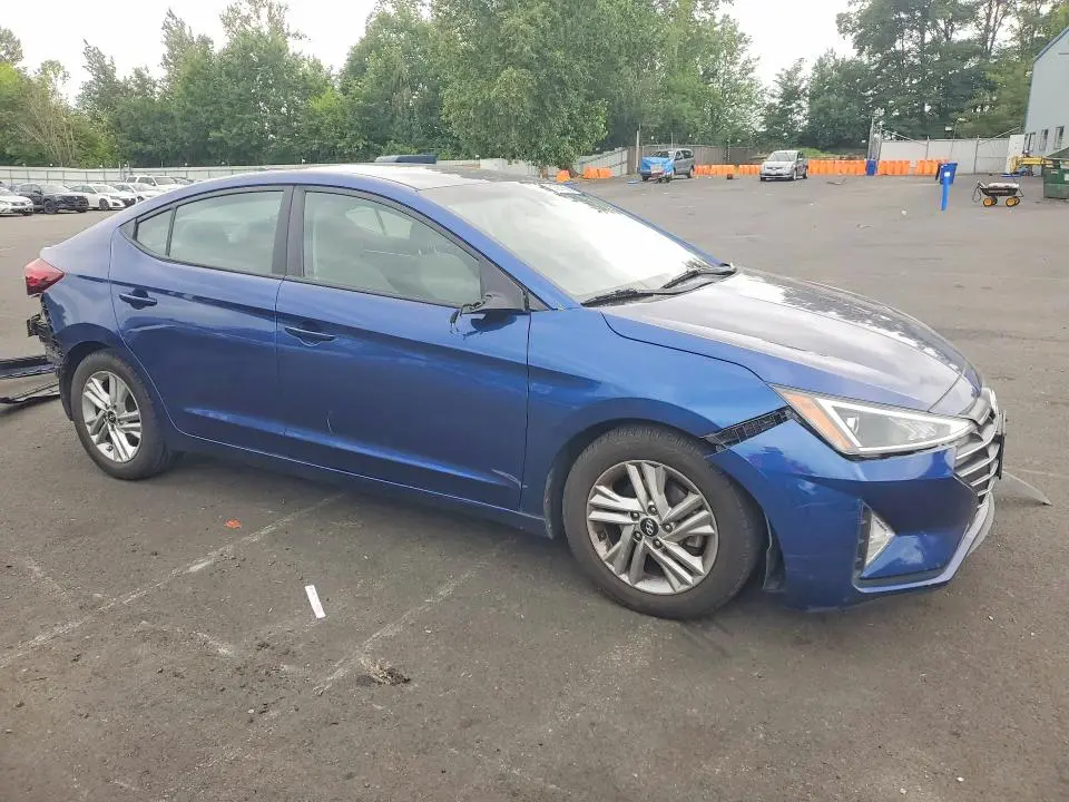 2020 HYUNDAI ELANTRA SEL  