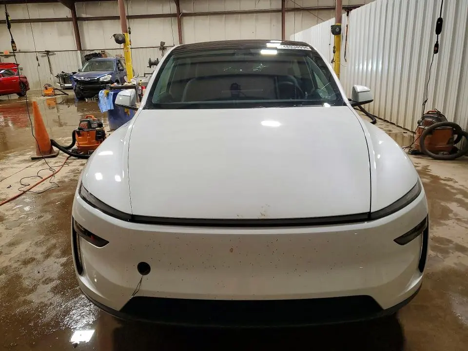 2026 TESLA MODEL Y   