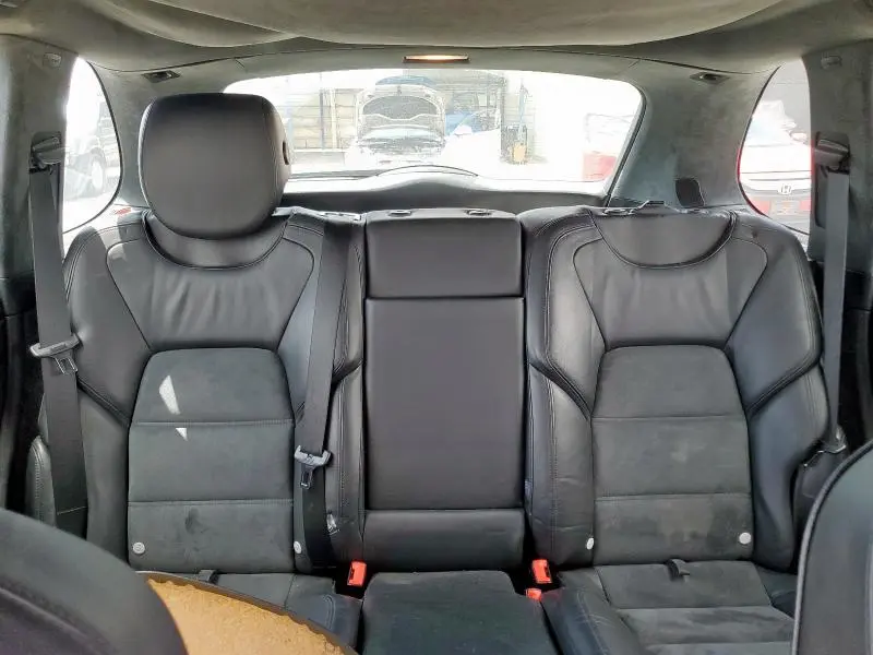 2010 PORSCHE CAYENNE GTS  