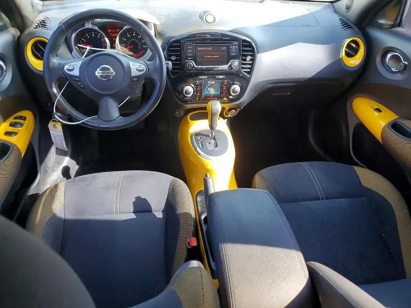 2016 NISSAN JUKE SV  