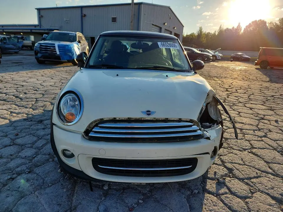 2013 MINI COOPER   
