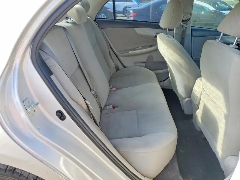 2013 TOYOTA COROLLA LE  
