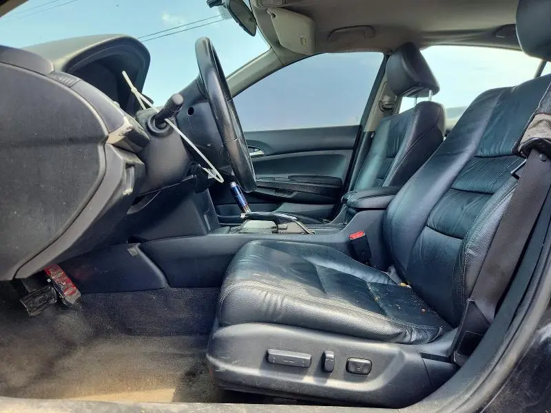 2011 HONDA ACCORD SE  