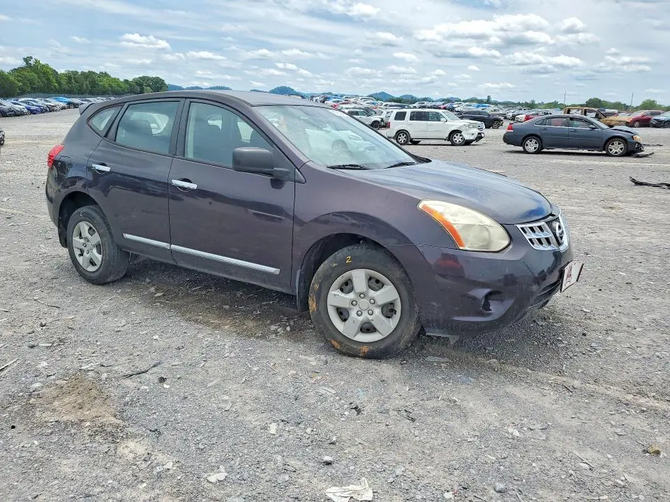 2013 NISSAN ROGUE S  
