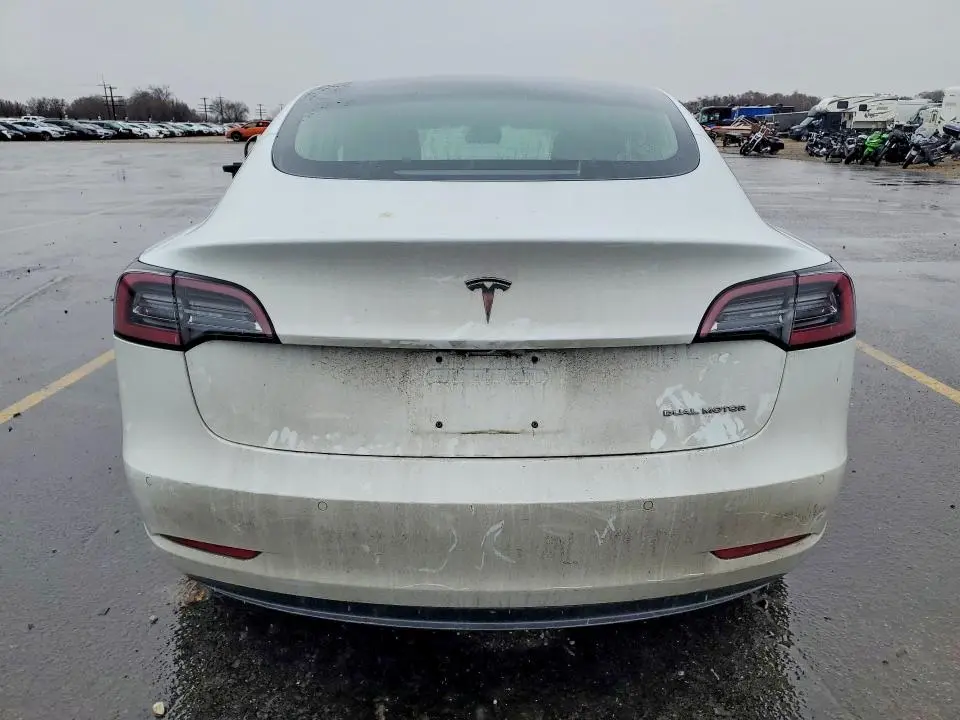 2018 TESLA MODEL 3   
