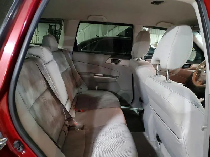 2010 SUBARU FORESTER XS  