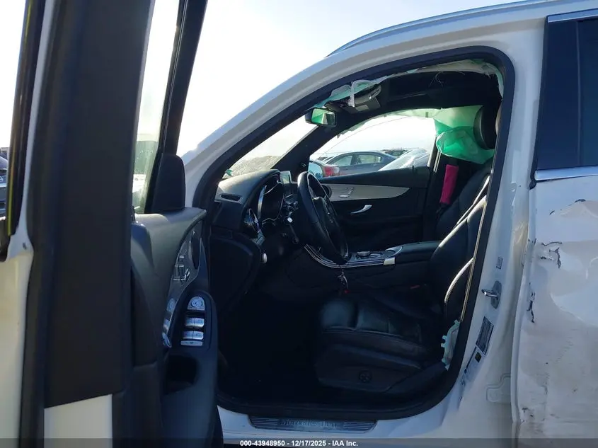 2019 MERCEDES-BENZ GLC 300 4MATIC