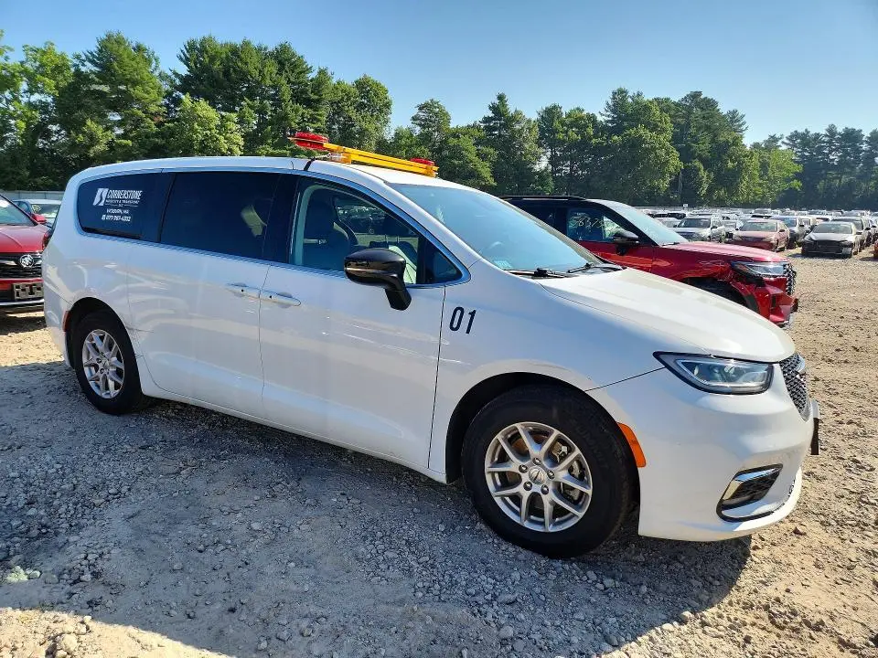 2024 CHRYSLER PACIFICA TOURING L  