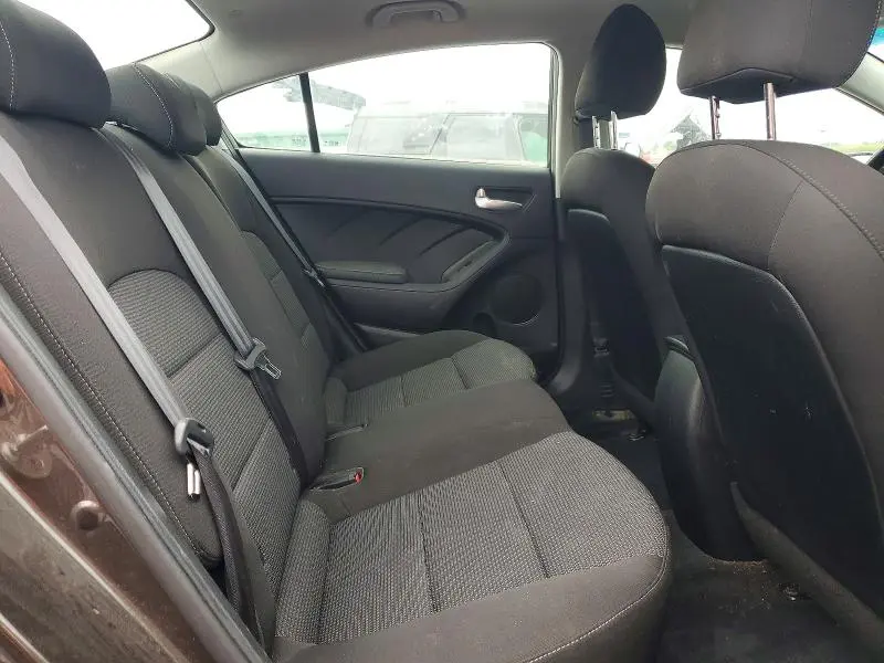 2018 KIA FORTE LX  