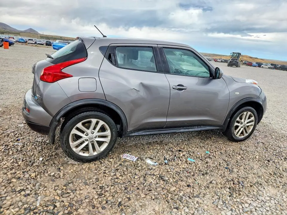 2014 NISSAN JUKE S  