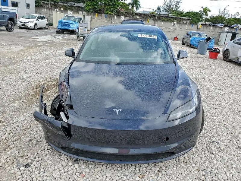 2025 TESLA MODEL 3   