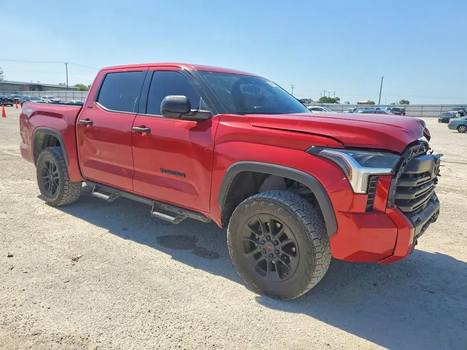 2022 TOYOTA TUNDRA SR5  
