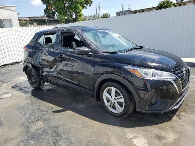2023 NISSAN KICKS S  