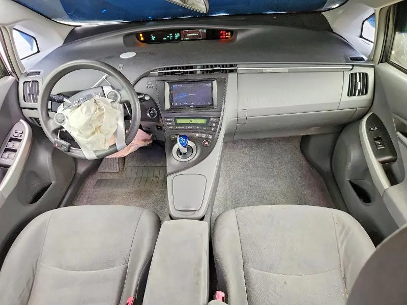 2010 TOYOTA PRIUS I  
