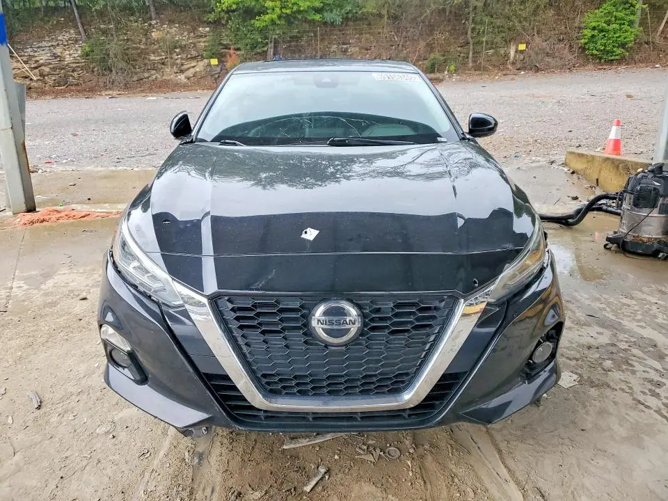 2021 NISSAN ALTIMA SL  