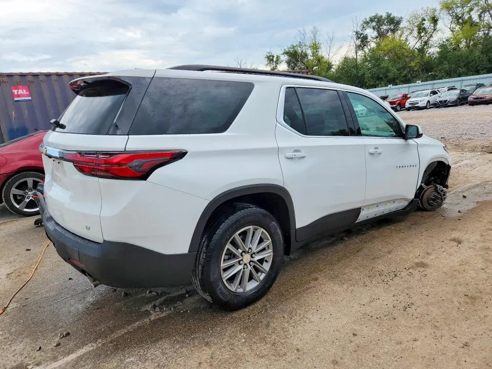 2022 CHEVROLET TRAVERSE LT  